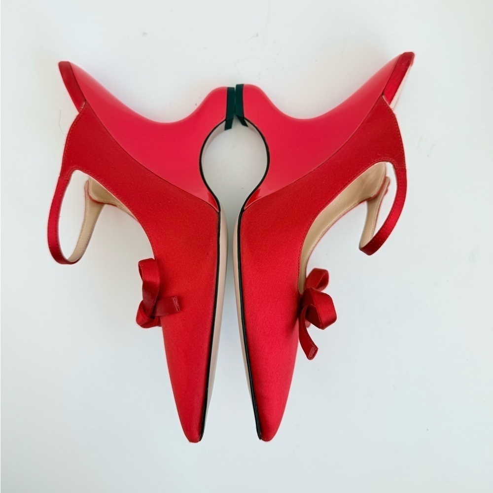 Prada Red Satin Patent Sculpted Bow Wedge heel Mary Jane pumps EU 37 - Picture 8 of 11